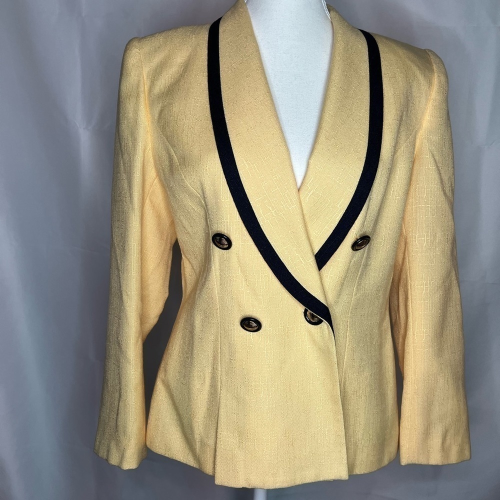 ⭐️ Kasper yellow blazer- size 8P - Picture 4 of 12